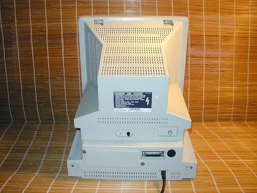 Cover for Using the Amstrad PCW 9512