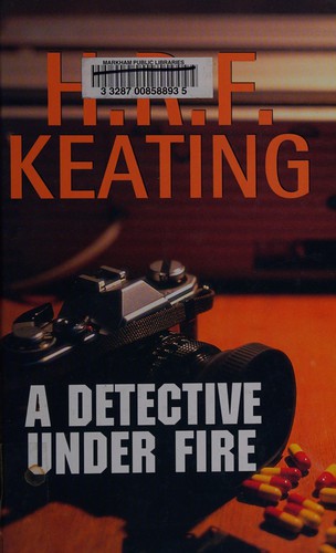 Cover for A detective under fire