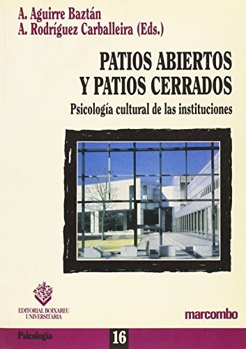 Cover for Patios Abiertos y Patios Cerrados