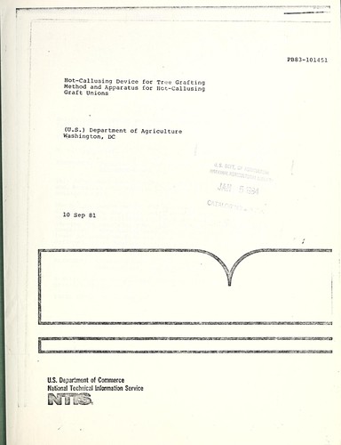 Cover for Hot-callusing device for tree grafting
