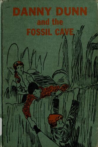 Cover for Danny Dunn and the fossil cave