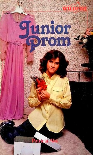 Cover for Junior Prom (Wildfire Book)