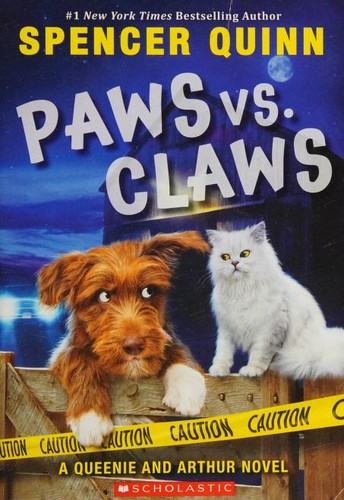 Cover for Paws vs. Claws : (an Arthur and Queenie Mystery)