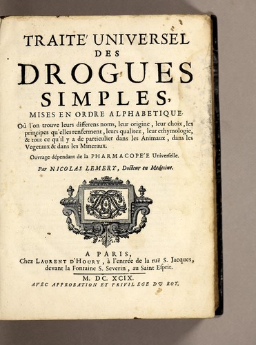 Cover for Traité universel des drogues simples, mises en ordre alphabetique