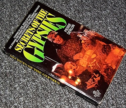 Cover for Secrets of the gypsies
