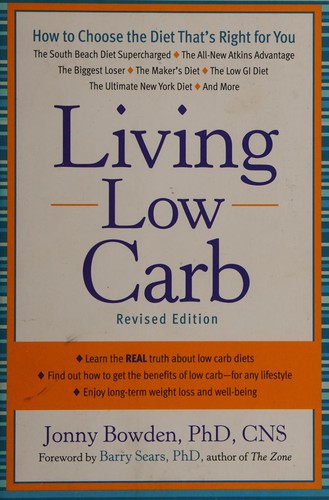 Cover for Living low carb