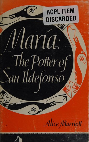Cover for María : the potter of San Ildefonso