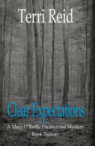 Cover for Clear Expectations - A Mary O'Reilly Paranormal Mystery (Book 20) (The Mary O'Reilly Paranormal Mystery Series) (Volume 20)