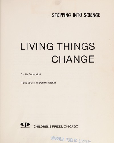Cover for Living things change.